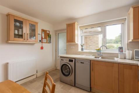 Langsett Kitchen-3.jpg