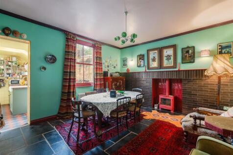 Piercy End 44 Dining Room-1.jpg