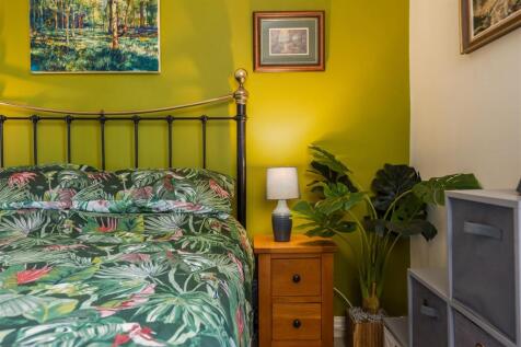 Eastgate 51 Bedroom 1-3.jpg