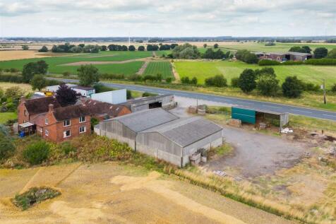 Newlands_Farm-02blue[1].jpg