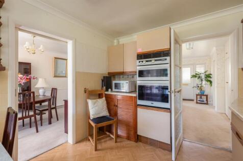 Northway 5 Kitchen-6.jpg
