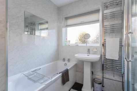 Northway 5 Bathroom-1.jpg