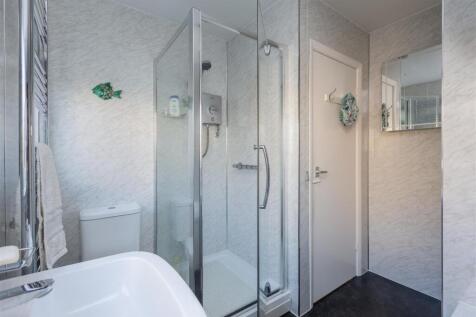 Northway 5 Bathroom-2.jpg