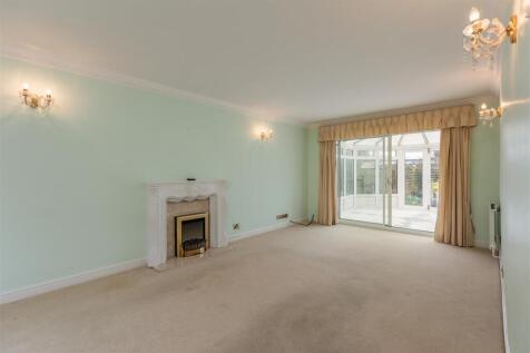 Old Maltongate 47 Sitting Room-1.jpg