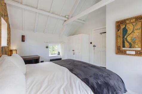 The Granary Bedroom 1-2.jpg