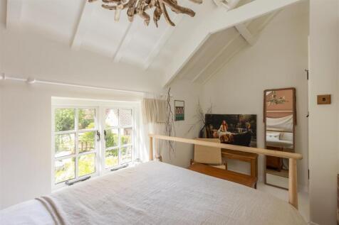 The Granary Bedroom 2-3.jpg