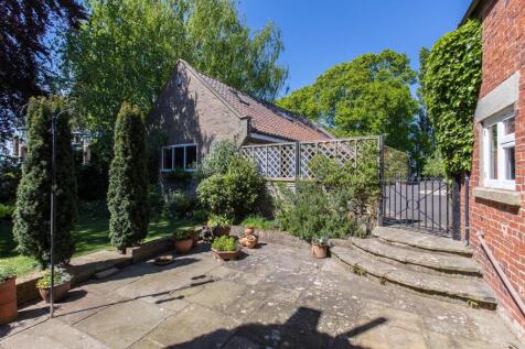 Sevenfields Farm House External-38.jpg