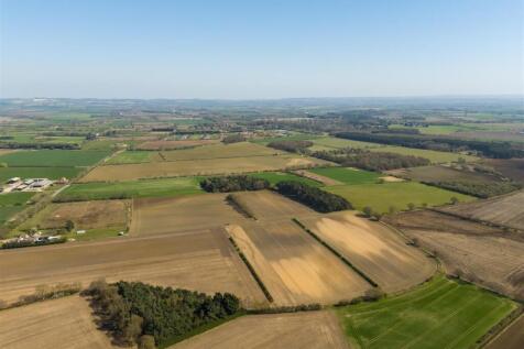 Land at Everingham-05.jpg