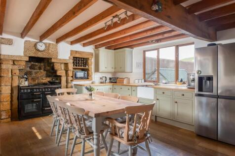 Pennock House Kitchen-1.jpg
