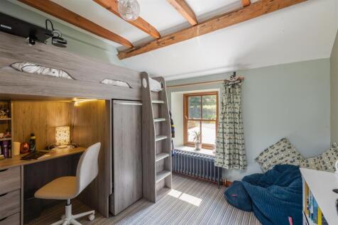 Pennock House Bedroom 3.jpg