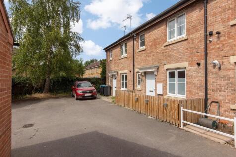 Gault Close 2 External-2.jpg