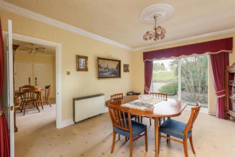 Treetops Dining Room-1.jpg