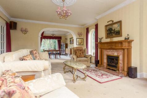 Treetops Sitting Room-3.jpg