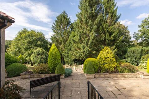 Treetops External-3.jpg