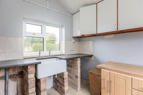 Hemsworth Lodge Utility Room.jpg