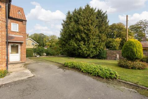 Hemsworth Lodge External-3.jpg