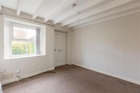 Scarborough Road 53 Sitting Room-3.jpg