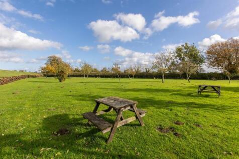 Low Moorgate Park-5.jpg