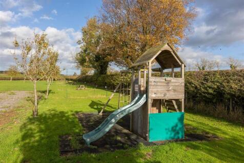 Low Moorgate Park-10.jpg