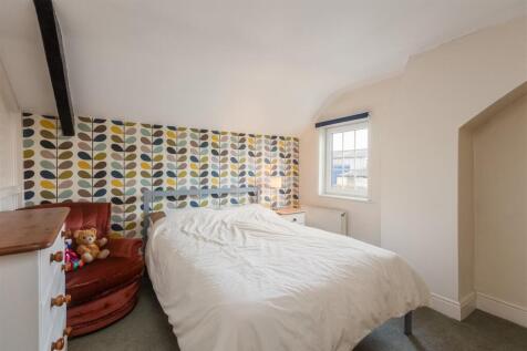 Westgate 25 Bedroom 2.jpg