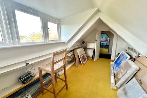 Loft 1.jpeg