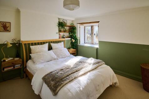 BA15_2HG BED 1 LO RES_ 5.jpg