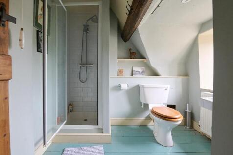 THE OLD HOUSE_2X BATHROOMS_LO RES_ 4.jpg