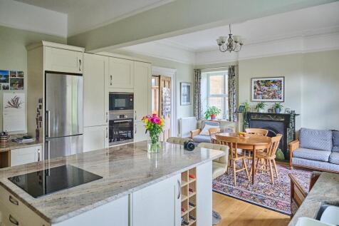 BA15 1EG KITCHEN DINER LO RES_ 5.jpg
