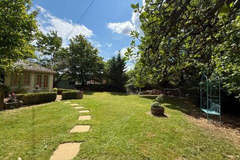 Big garden 2.jpg