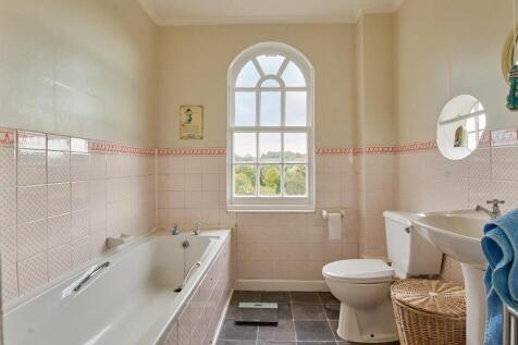 BEDROOM 2 BATHROOM  LO RES_.jpg