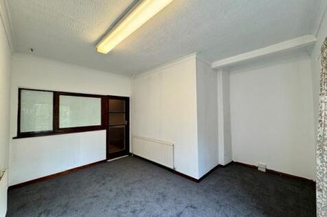 bedroom 3.jpg