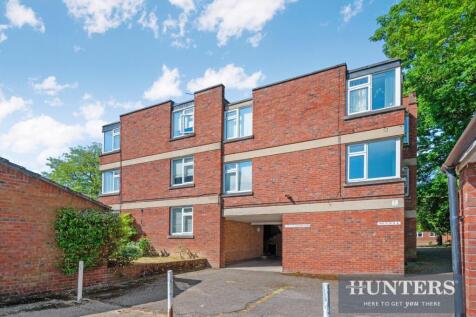 ST ANDREWS CLOSE, -19.jpg
