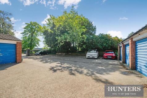 ST ANDREWS CLOSE, -21.jpg