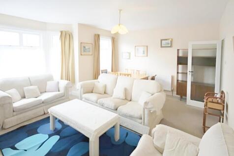 82486fb5-Sitting 20Room.jpg
