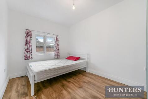 VICARAGE FARM ROAD, -15.jpg