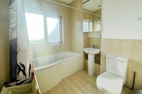 pbox-bathroom-337822.jpeg