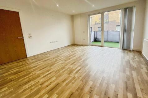 pbox-living_room-338432.jpeg