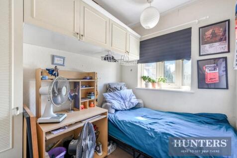 LYNCROFT GARDENS, 29.jpg