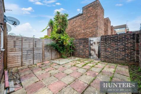 EALING ROAD,  (5).jpg