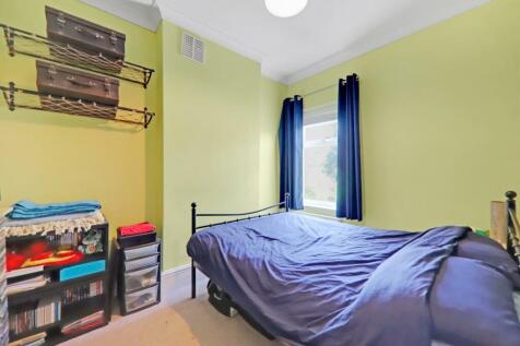 12-da2eJHPropWorld - 3 Knighton Park Road - 34-med