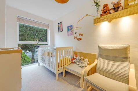 13-add7JHPropWorld - 163a Dartmouth Road - 37-medi
