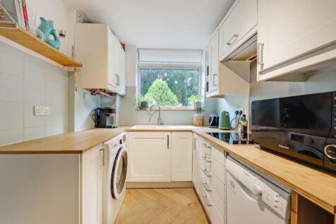 07-2ae3JHPropWorld - 163a Dartmouth Road - 19-medi