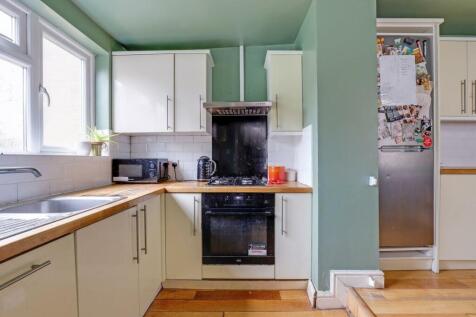 07-0cd9JHPropWorld - 18 Oaksford Avenue - 19-mediu
