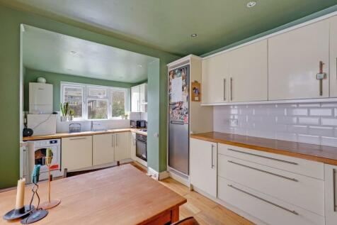 06-62e5JHPropWorld - 18 Oaksford Avenue - 16-mediu