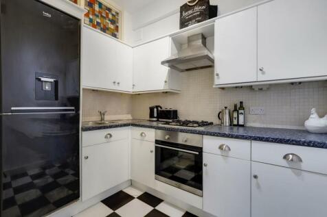 09-ed6dJHPropWorld - 49a Westwood Hill - 25-medium