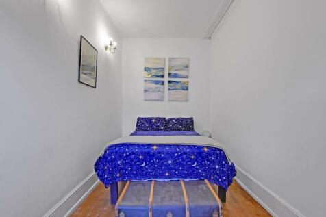 07-7827JHPropWorld - 49a Westwood Hill - 19-medium