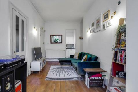 04-ce87JHPropWorld - 49a Westwood Hill - 10-medium