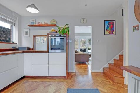03-740aJHPropWorld - 1 Gable Court - 7-medium.jpg