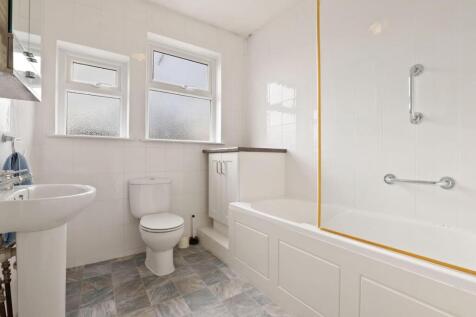 14-8899JHPropWorld - 48 De Frene Road - 42 (1)-med