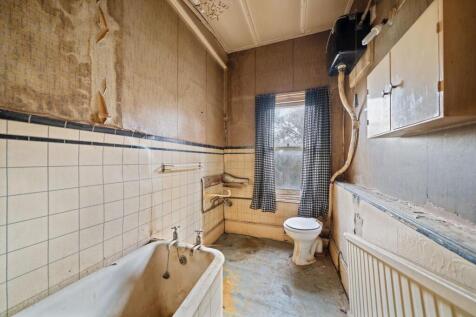 08-6b6382353 -  PropWorld - NS - 37 Panmure Road S